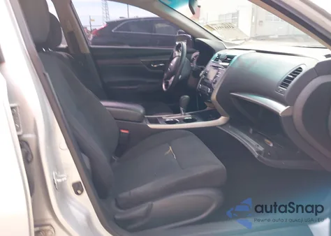 2015 Nissan Altima 2.5/2.5 S/2.5 Sl/2.5 Sv из США, поврежденный, VIN 1N4AL3AP0FC258783